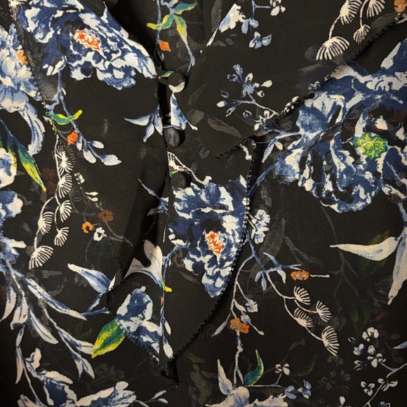 White House Black Market Black and Blue Floral Blouse - Picture 3 of 6